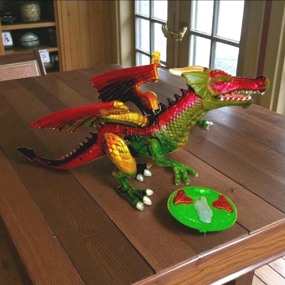 Mighty Megasaur Dragon-i-Toys Green Dragon Roars Light Up Eyes Animal Planet 18"